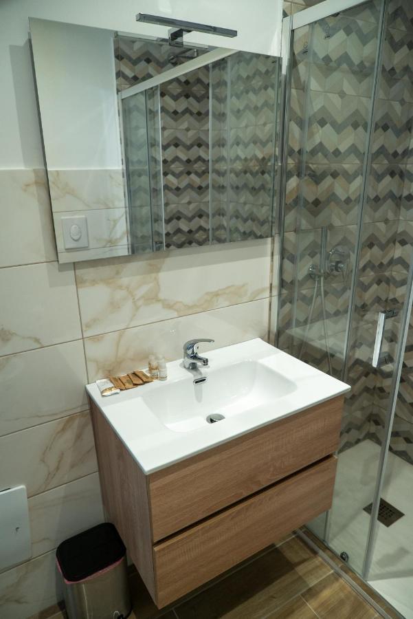 Salerno Center Suites Экстерьер фото